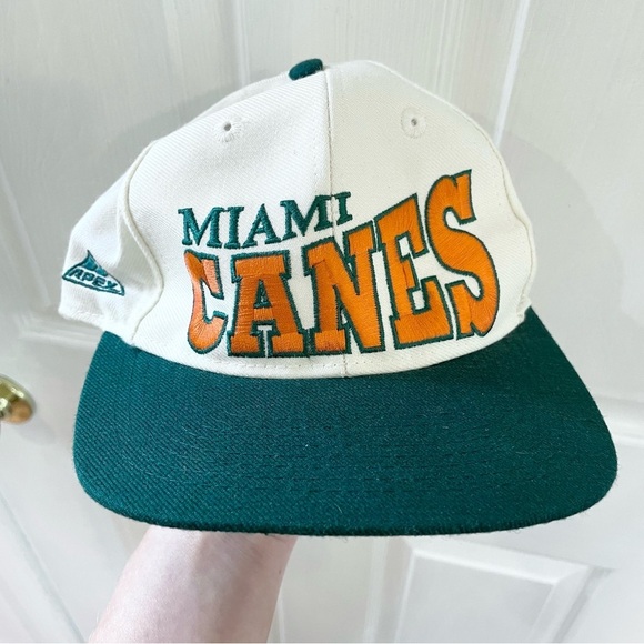 NWOT APEX ONE MIAMI CANES Vintage hat 7 1/4